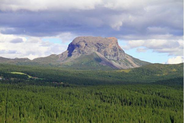 Bildet av fjellet Hatten - Klikk for stort bilde